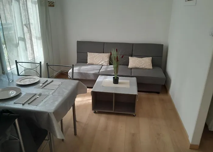 Bel Appartement A Deux Pas De Paris